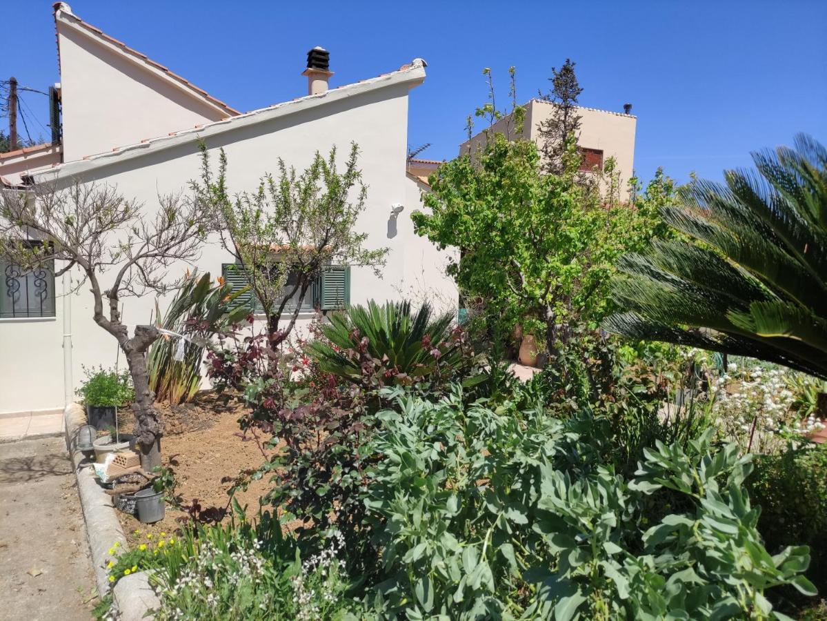 Casa Matzurana Villa Kounoupidhianá Exteriör bild